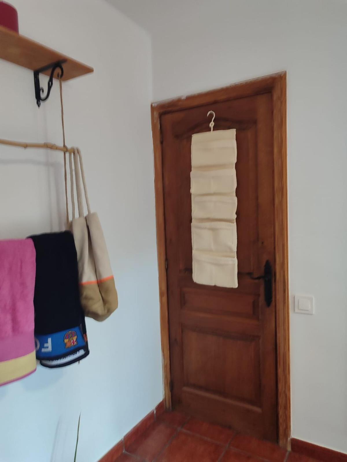 Habitacion Privada En Casa Particular, Montana Olesa de Bonesvalls ภายนอก รูปภาพ